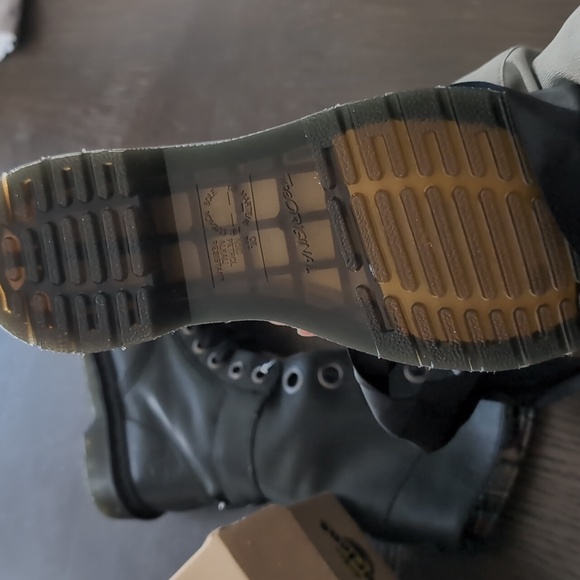 Dr. Martens triumph 1914 UK 3 US 5 lace up black leather combat boots new in box - Picture 5 of 5